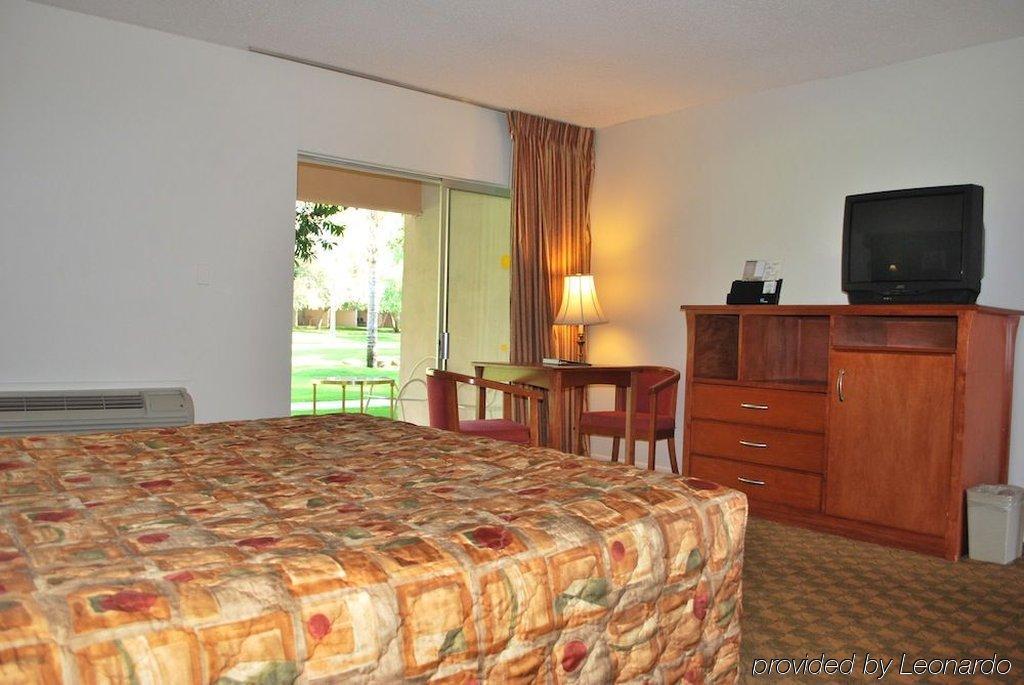 Windemere Hotel & Conference Center Mesa Pokoj fotografie